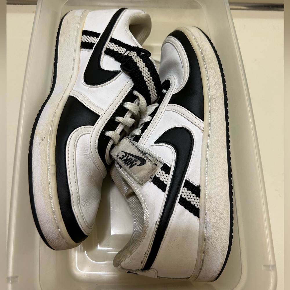 Nike black and white sneakers size 8